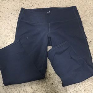 Athleta grey chatarunga Capri